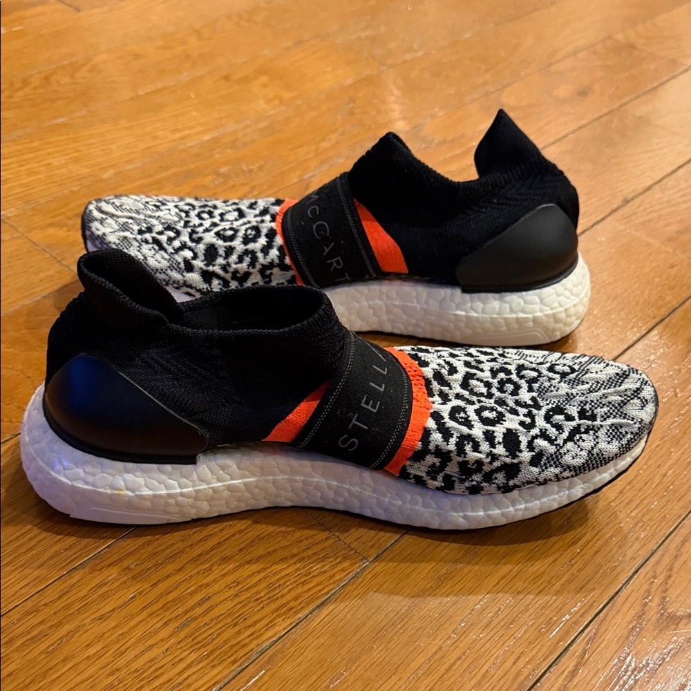 Stella McCartney Women’s Black & White Leopard Slip-On Sneakers - Picture 6 of 6